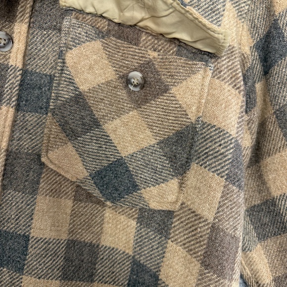 Vintage Woolrich Tan Gray Buffalo Plaid Wool Flannel Shirt Jacket Size M - Picture 7 of 11